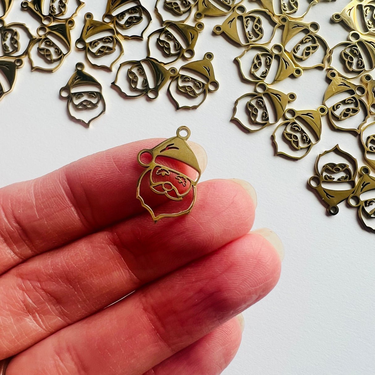 Santa Charms - Gold Plated Stainless Steel - 10 pack