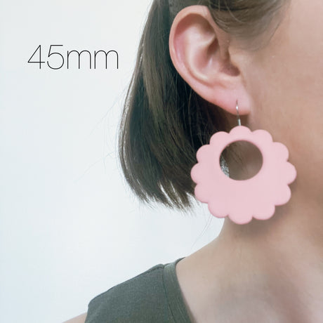 Scalloped Circle Hoopla Cutter