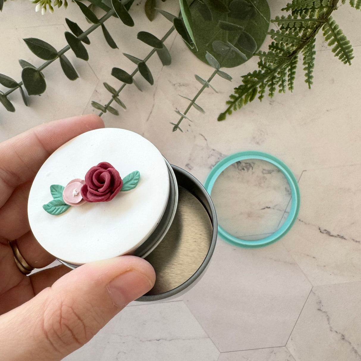 Keepsake Circle Tins - 4 pack