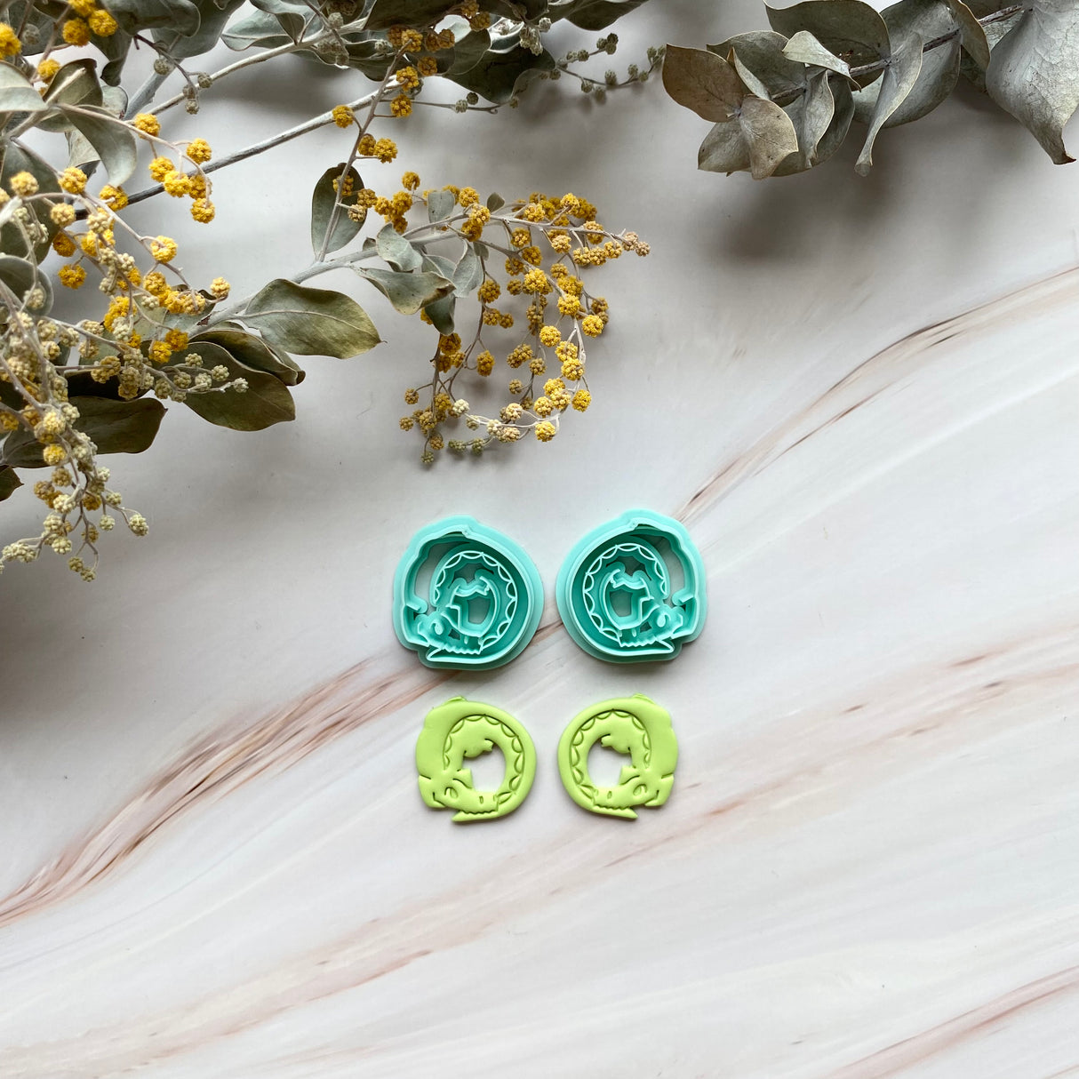 Crocodile Hoop Cutter