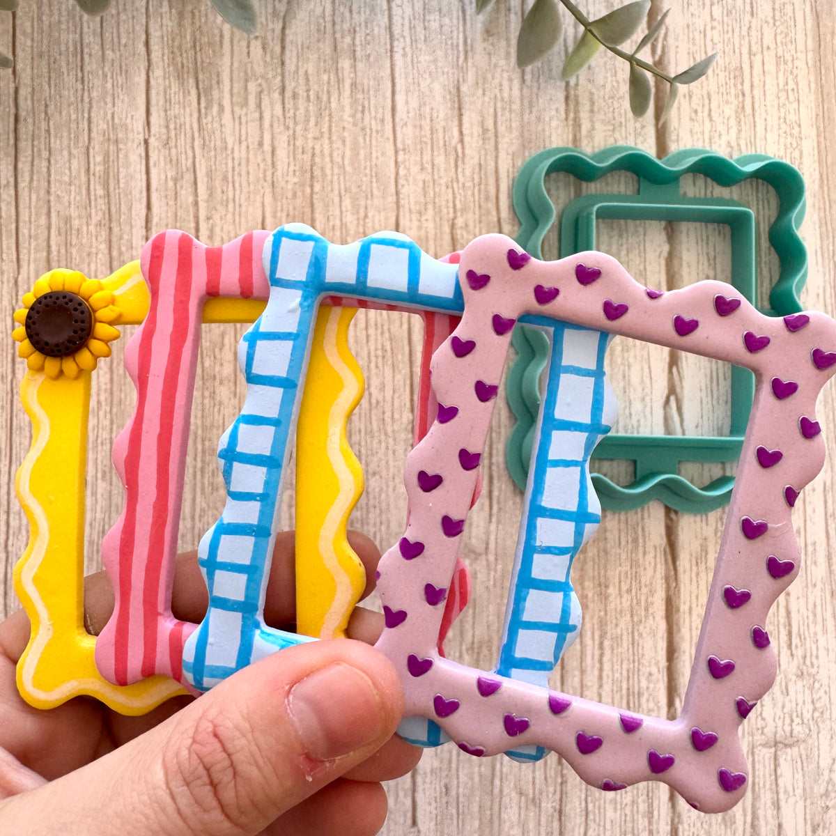 Wavy Fridge Frame Cutter