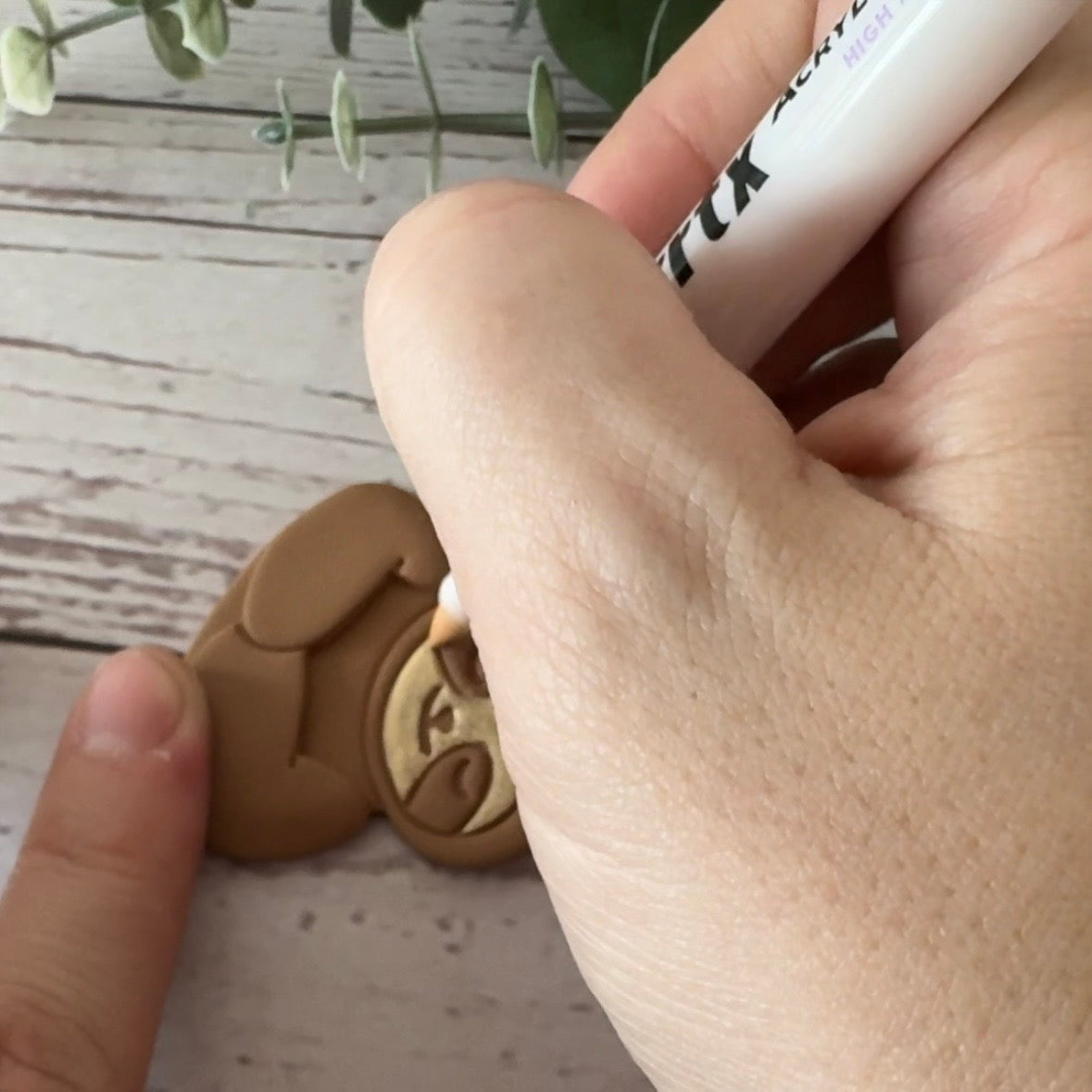 Arrtx Acrylic Paint Pens - 30 Colour Set Paint Markers