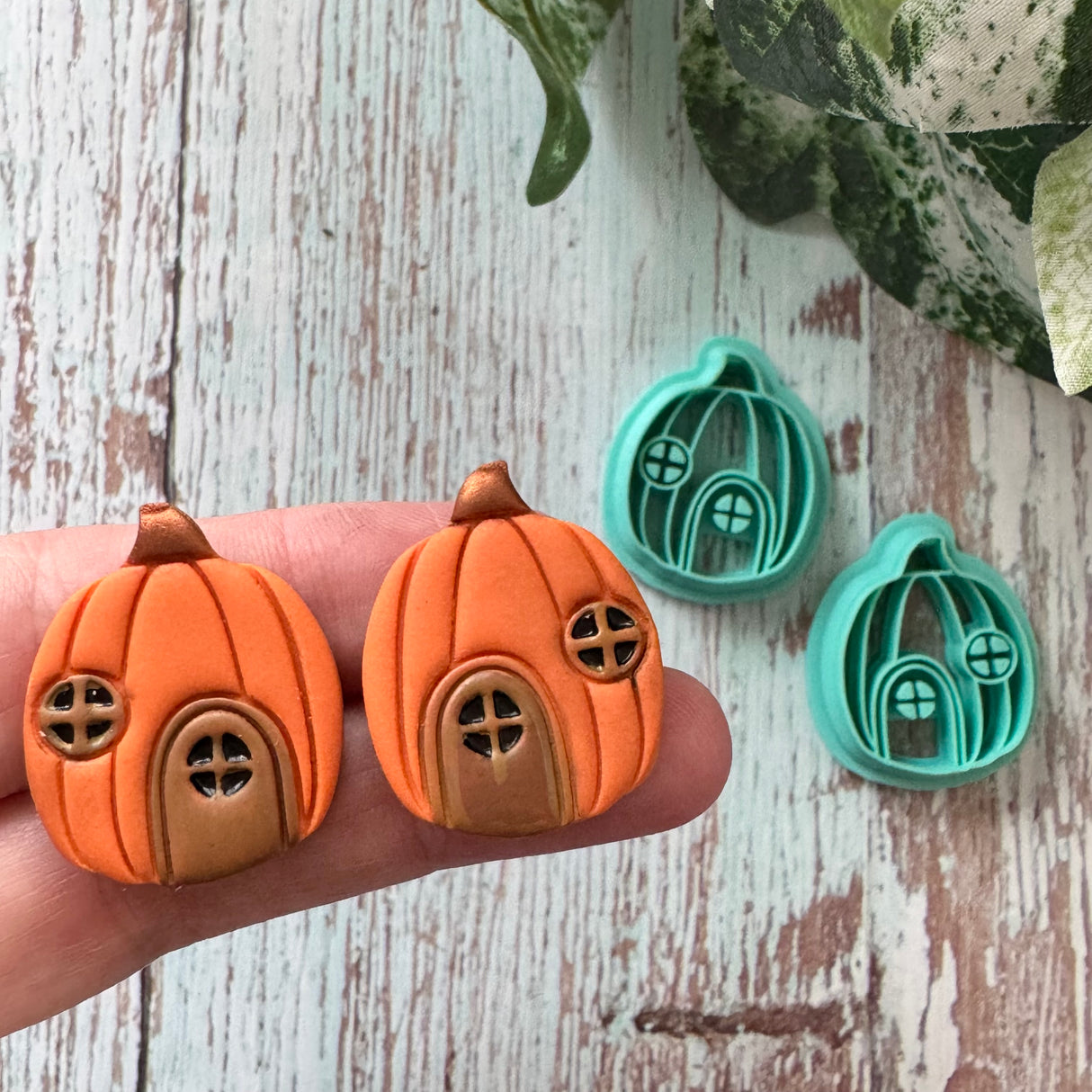 Pumpkin House Cutter