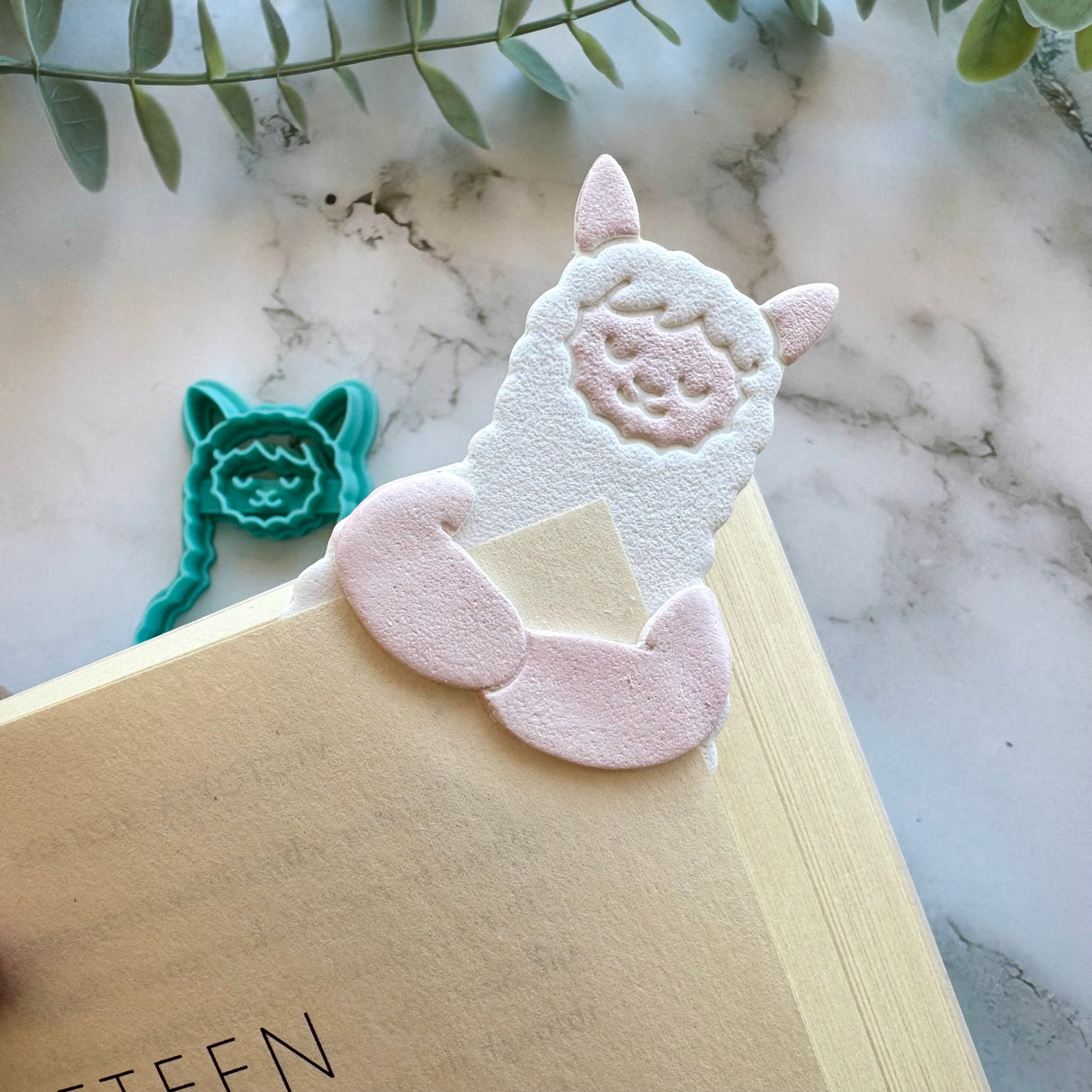 Llama Book Snuggle - Bookmark Cutter Set