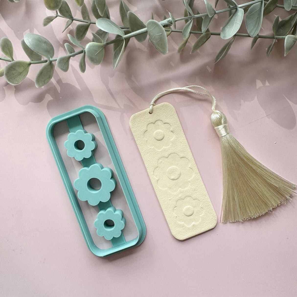 Retro Flower Tile Bookmark Cutter STL - digital download