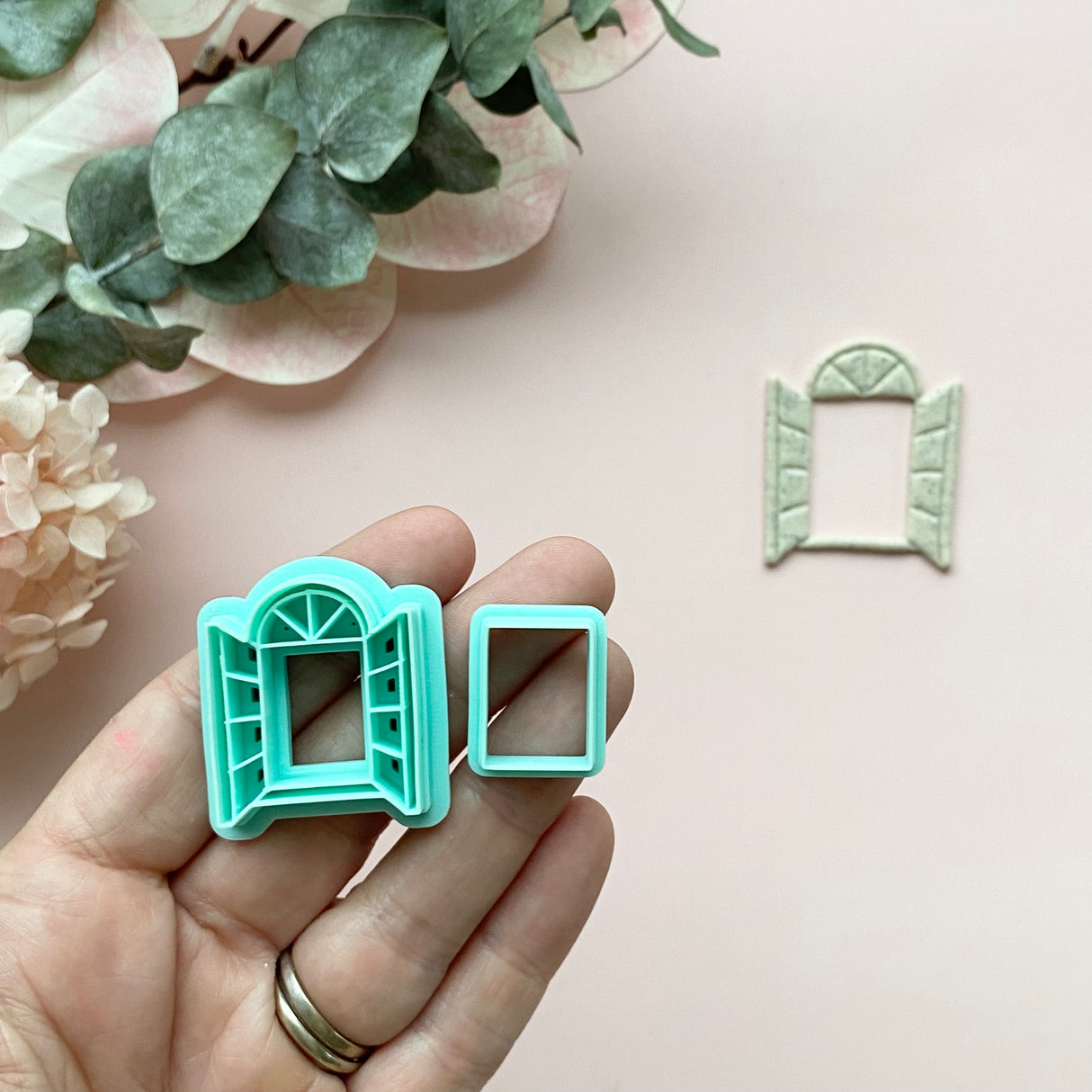 Open French Window Cutter