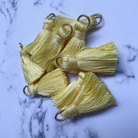 2cm Tassels - 10 Pack