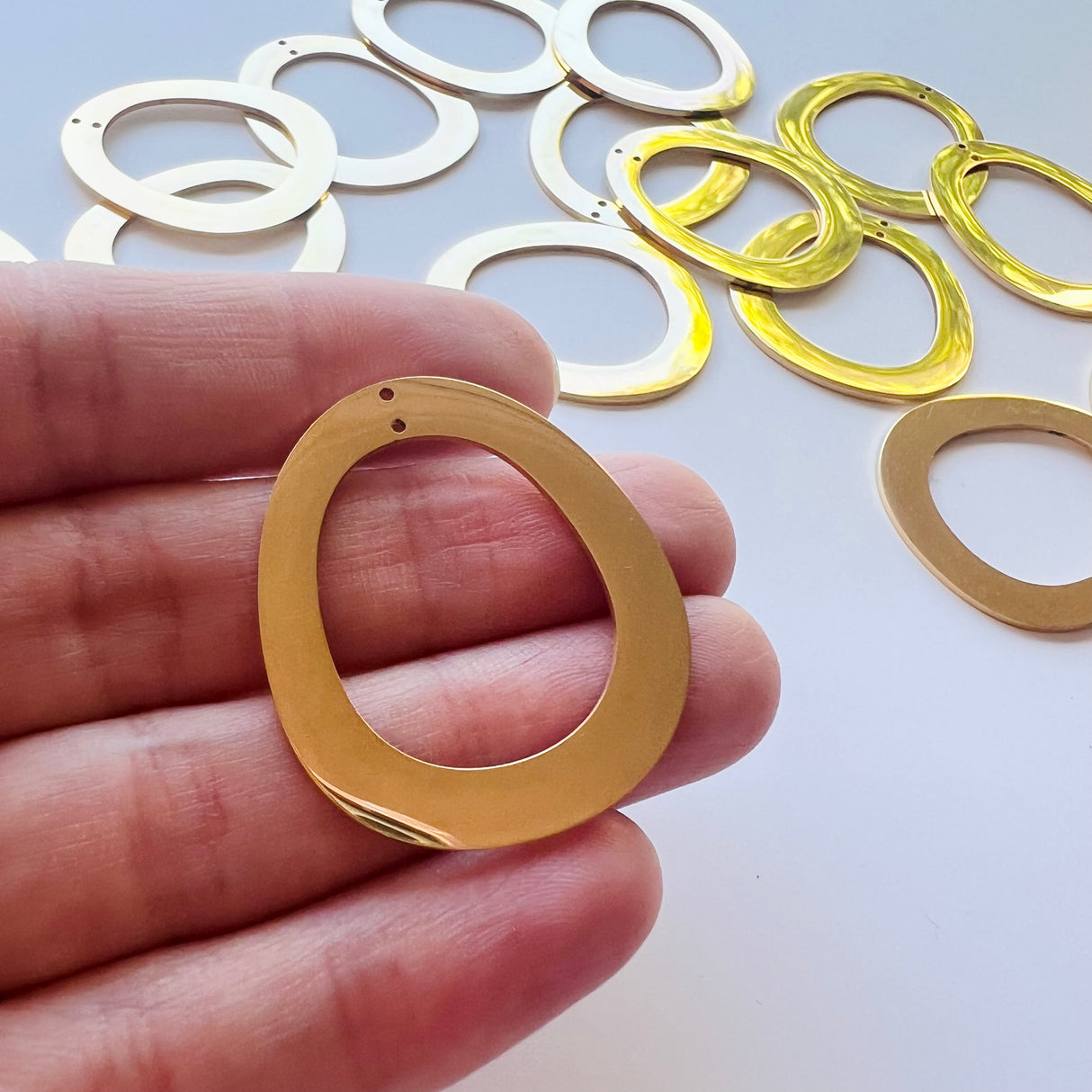 Organic Circle Charms - Gold Plated Stainless Steel - 10 pack