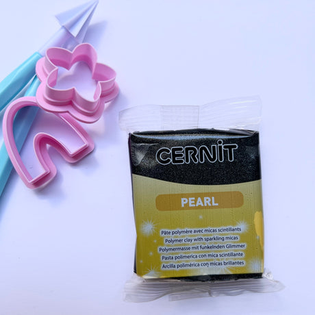 Cernit Pearl - Black