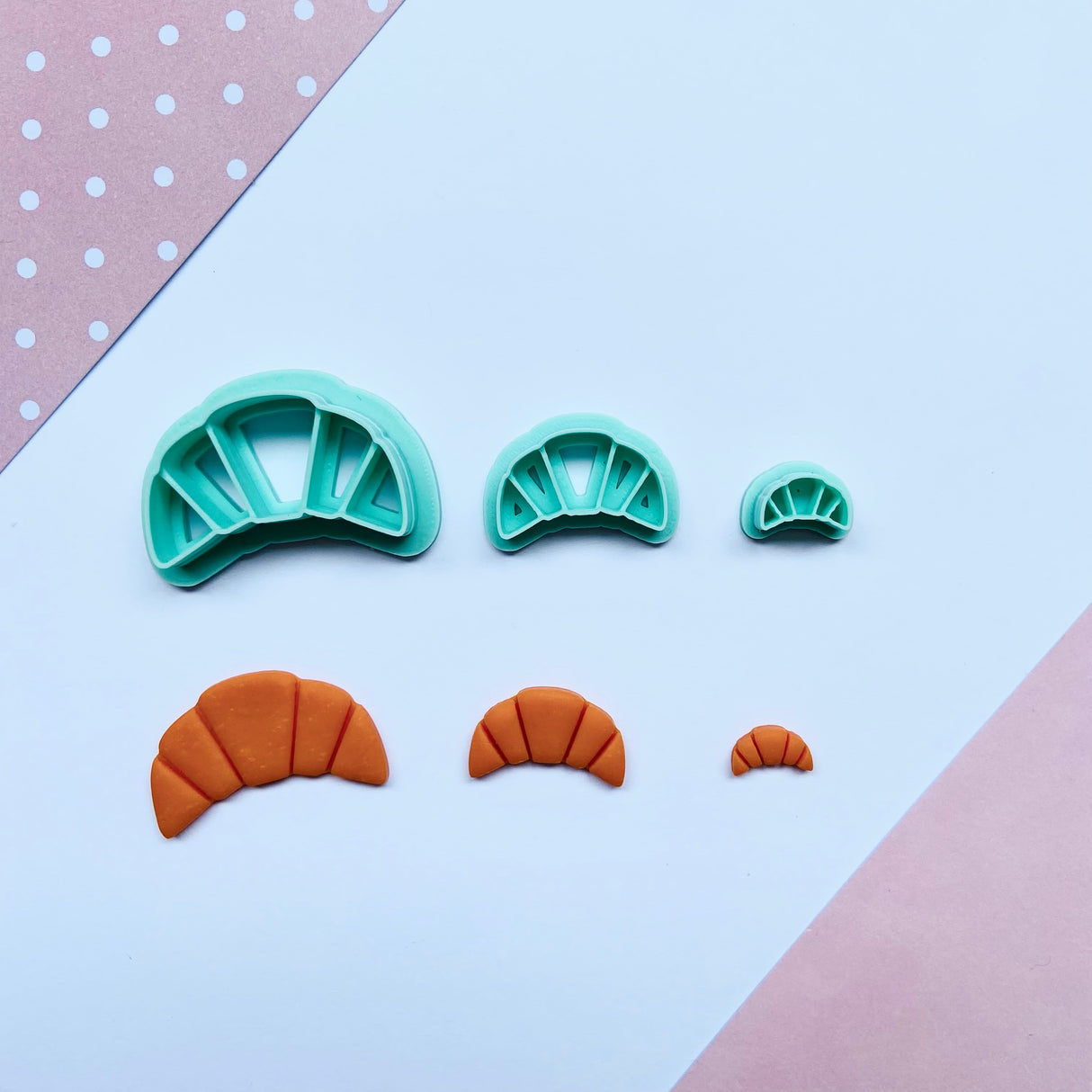 Croissant Cutter