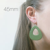 Organic Triangle Hoopla Cutter