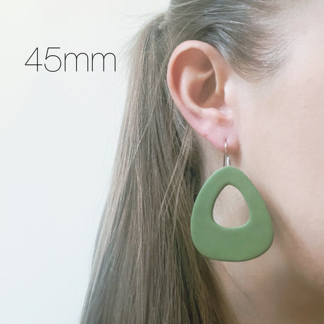 Organic Triangle Hoopla Cutter