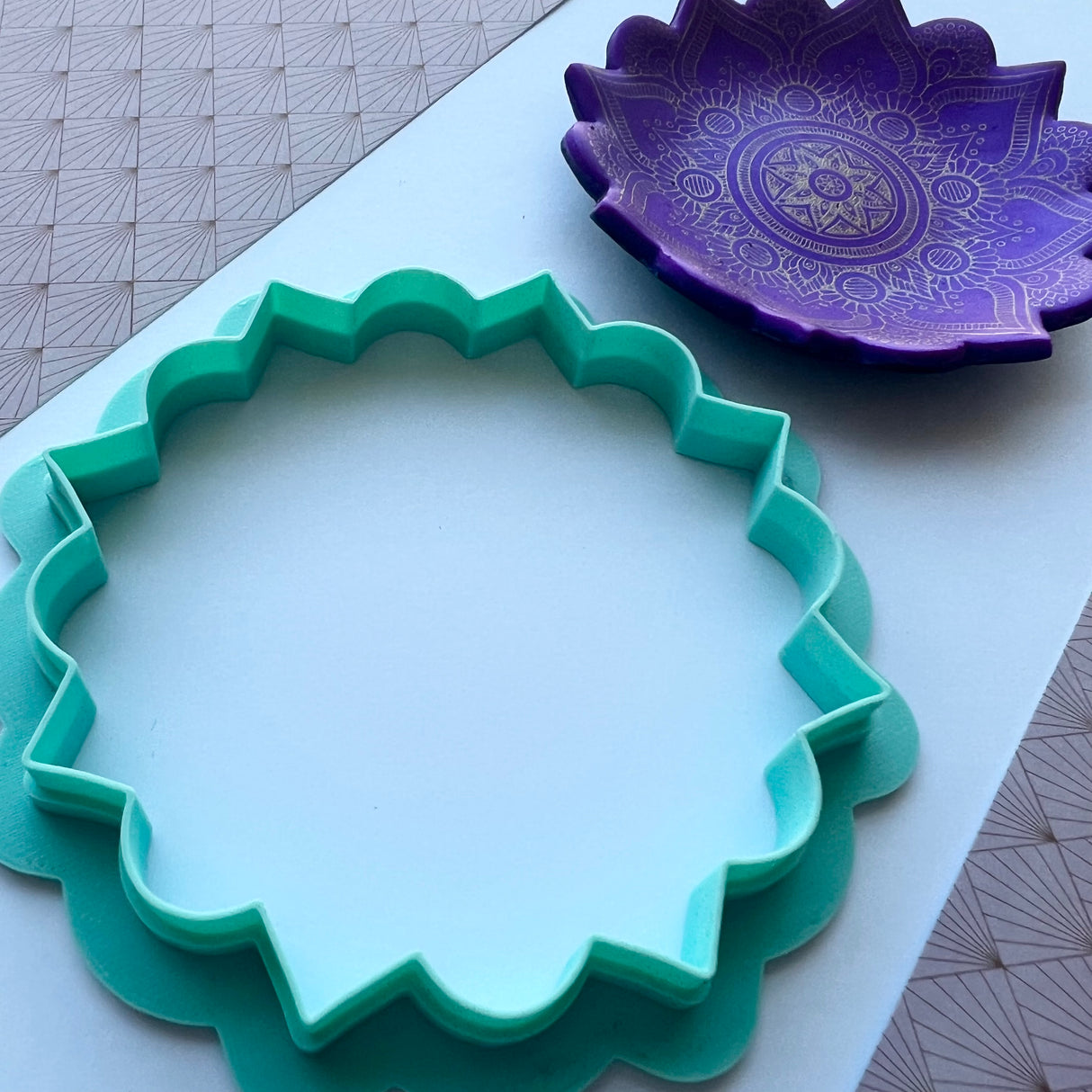 Intricate Mandala Decor Cutter