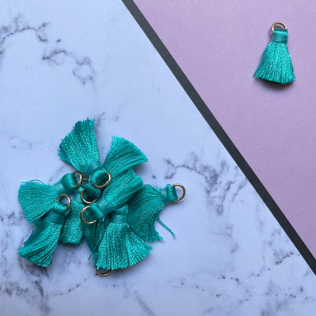 2cm Tassels - 10 Pack