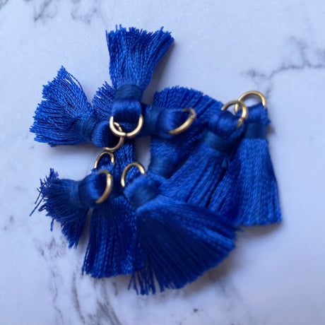 2cm Tassels - 10 Pack