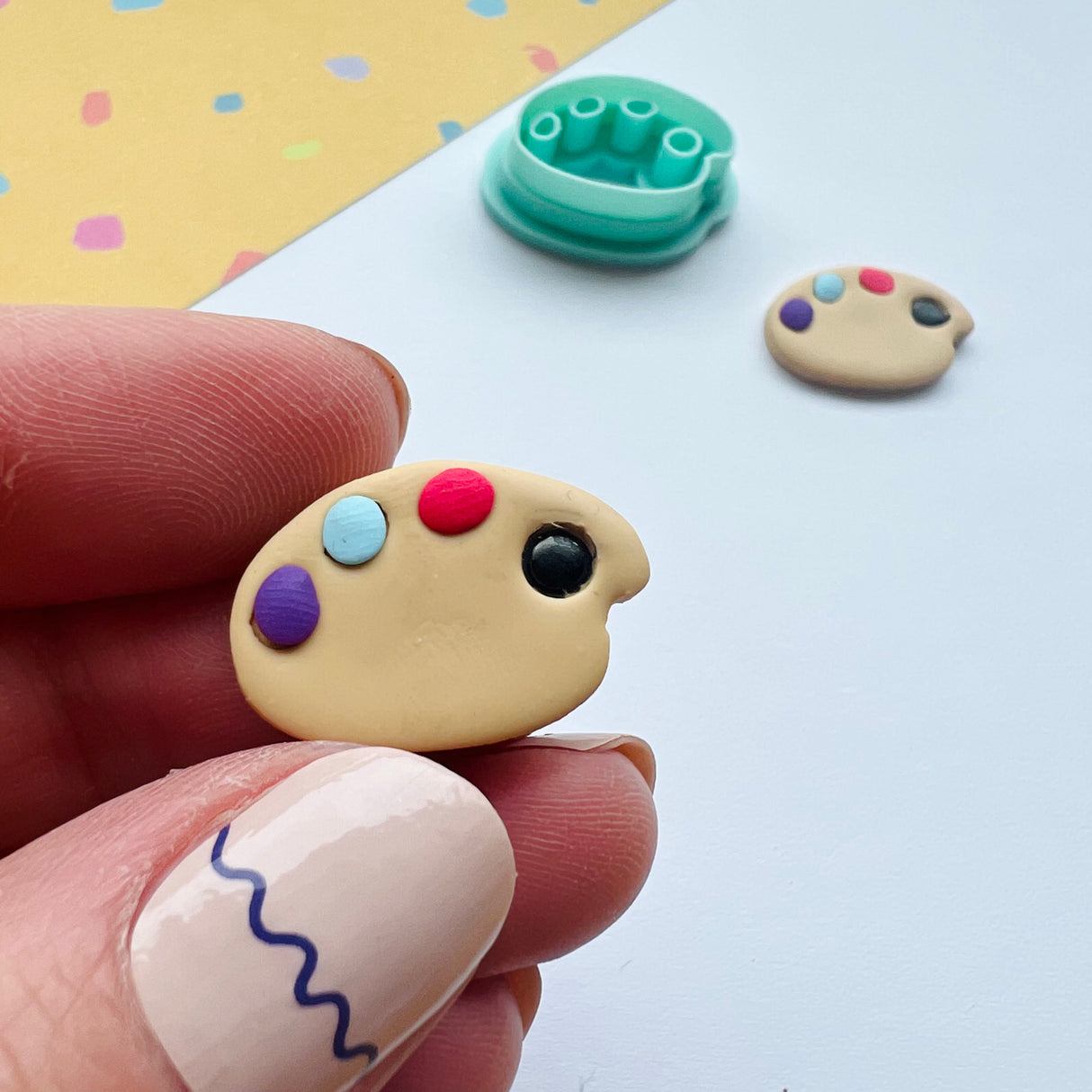 Paint Palette Cutter