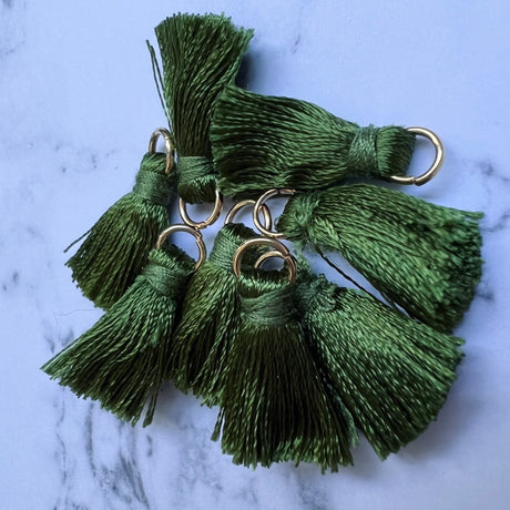 2cm Tassels - 10 Pack
