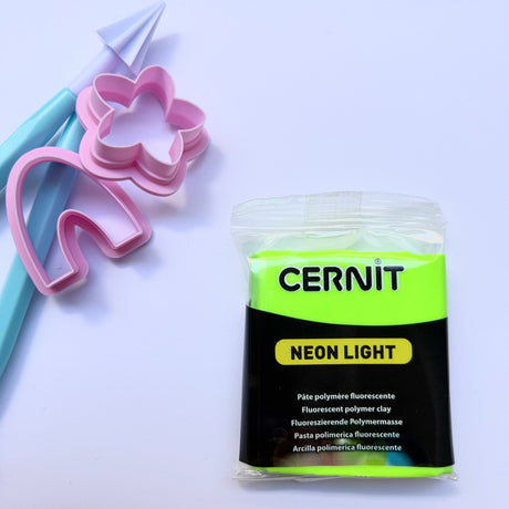 Cernit Neon - Green