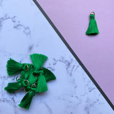 2cm Tassels - 10 Pack