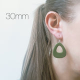 Organic Triangle Hoopla Cutter
