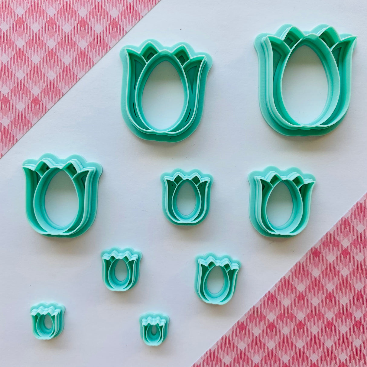 Tulip with Imprint Cutter