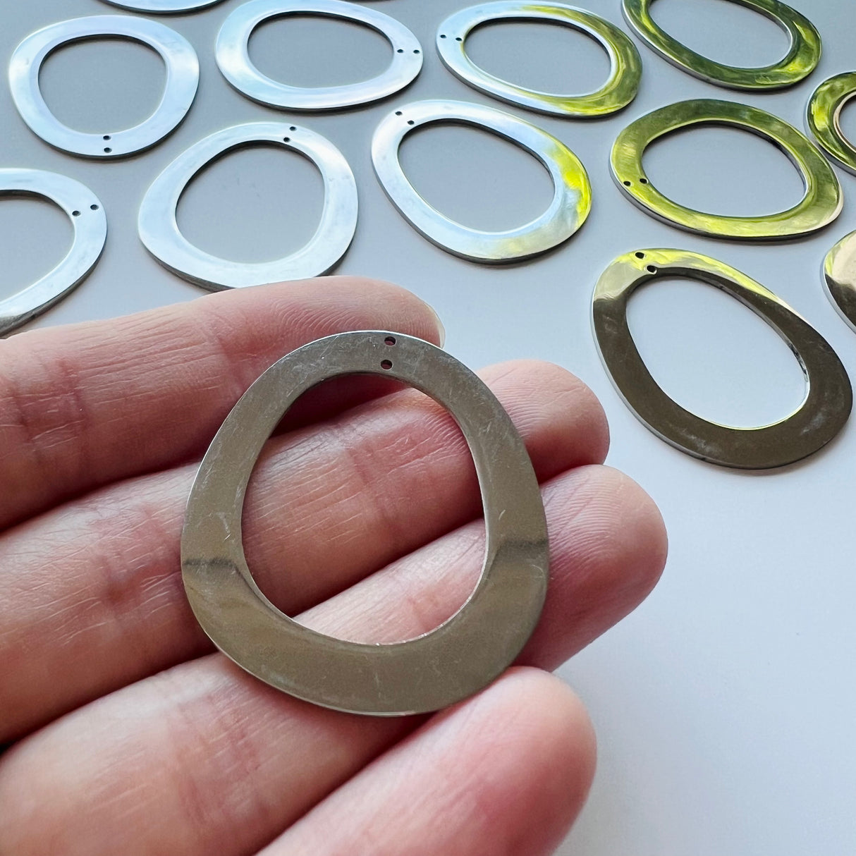 Organic Circle Charms - Stainless Steel - 10 pack